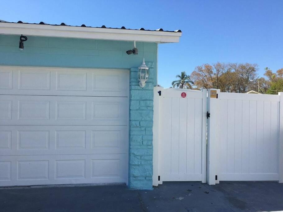 Lodging Near The Sun Tampa Exterior foto